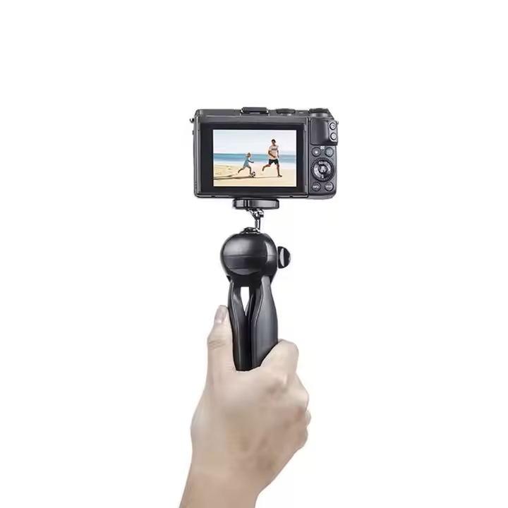 Yunteng 228 : Le Trépied de Poche Ultime pour Vos Aventures Photo